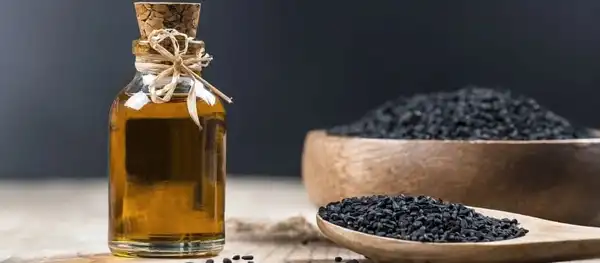 خواص عرق زیره سیاه خیراندیش در طب سنتی برای پوست و مو و دیابت و لاغری