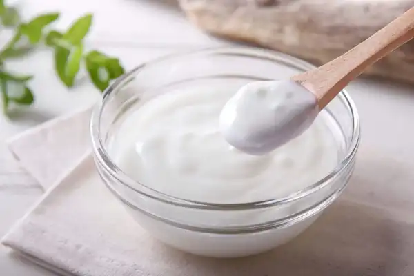 خواص ماست خیراندیش در طب سنتی برای پوست و مو و دیابت و لاغری