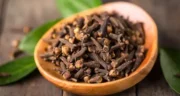 خواص میخک خیراندیش در طب سنتی برای پوست و مو و دیابت و لاغری