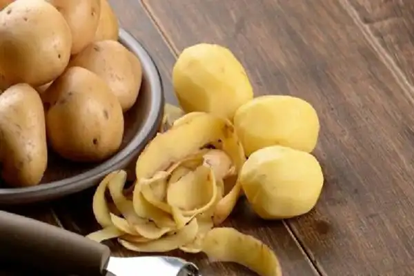 خواص پوست سیب زمینی خیراندیش در طب سنتی برای پوست و مو و دیابت و لاغری