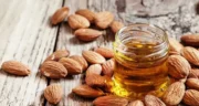 خواص روغن بادام شیرین خیراندیش در طب سنتی برای پوست و مو و دیابت و لاغری