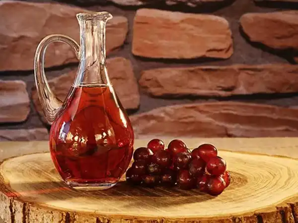 خواص سرکه انگور خیراندیش در طب سنتی برای پوست و مو و دیابت و لاغری