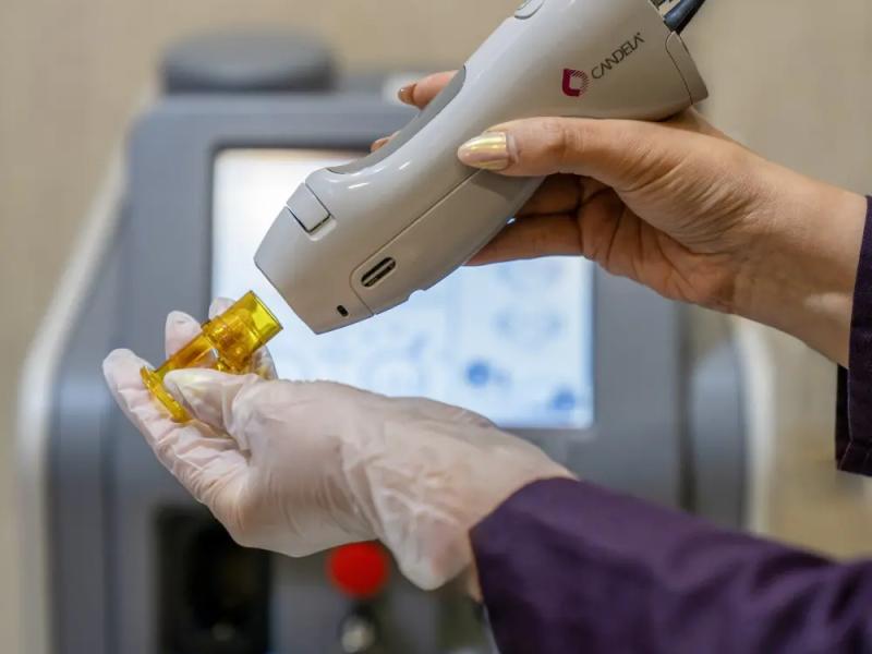 بررسی خطرات لیزر موهای زائد از شایعه نازایی تا سرطان + معرفی بهترین لیزر در مشهد